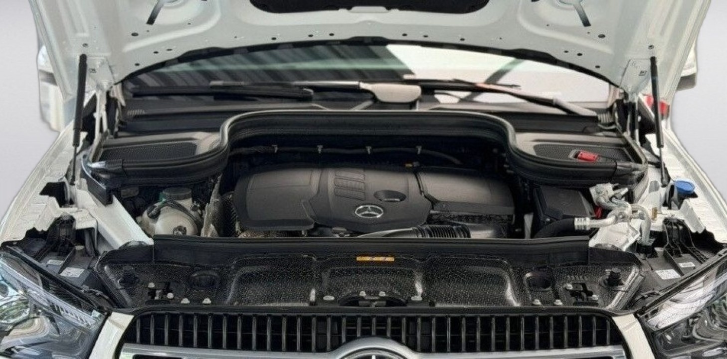 Mercedes-Benz GLE 350de 4MATIC - foto 30