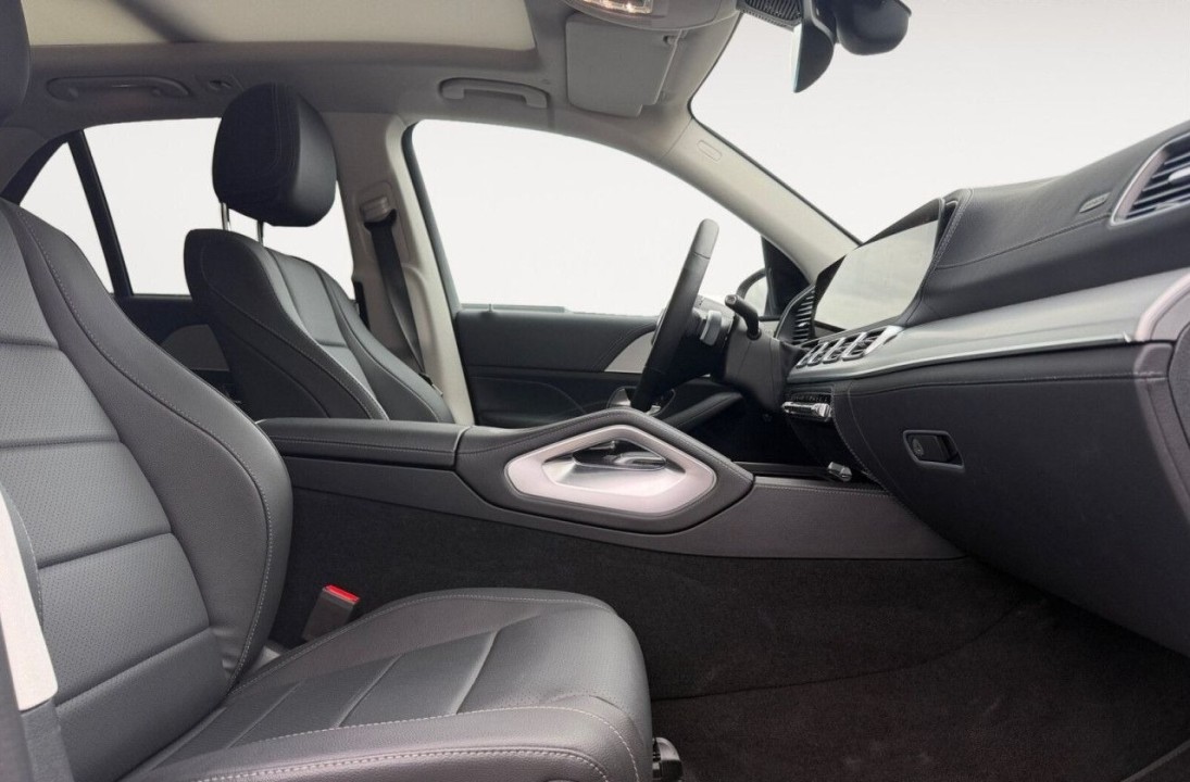 Mercedes-Benz GLE 350de 4MATIC - foto 16