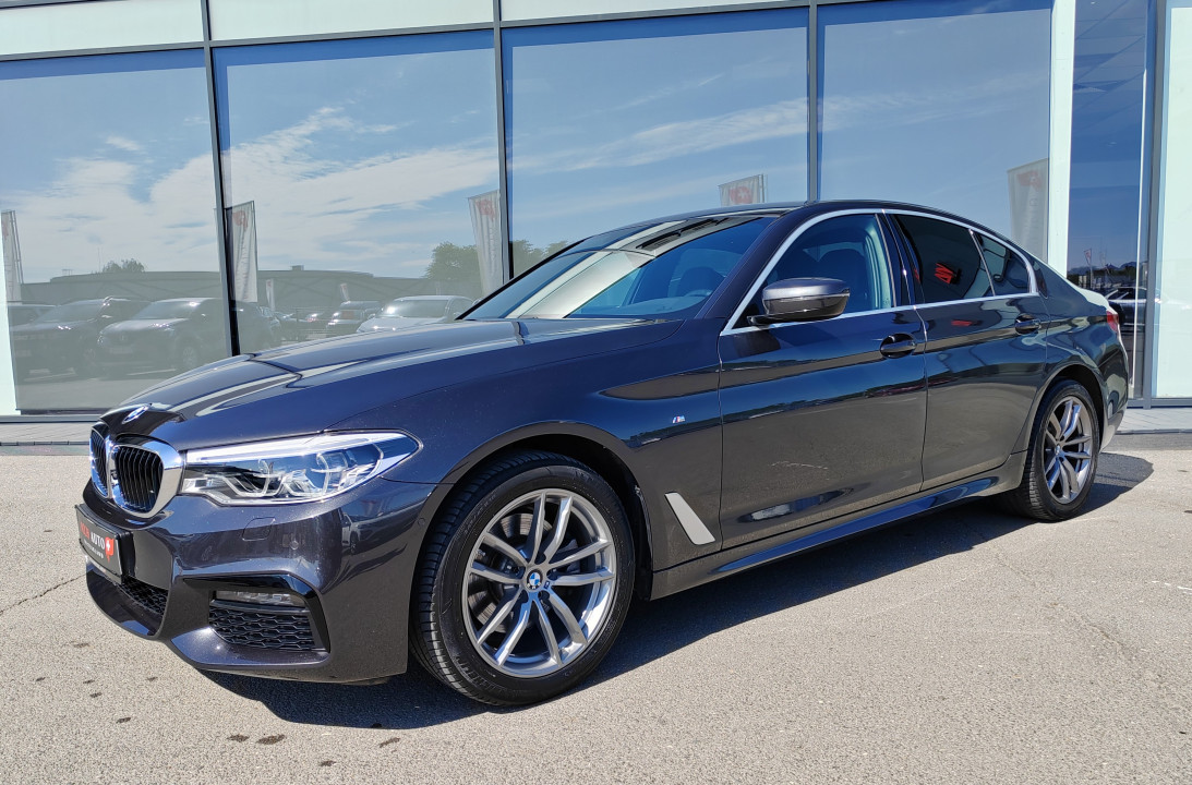 BMW Seria 5 520d xDrive M-Sport - foto 7