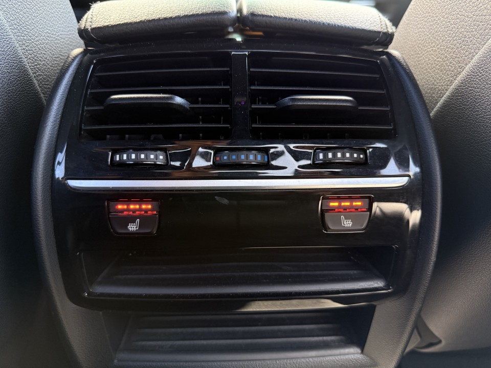 BMW Seria 5 520d xDrive M-Sport - foto 20