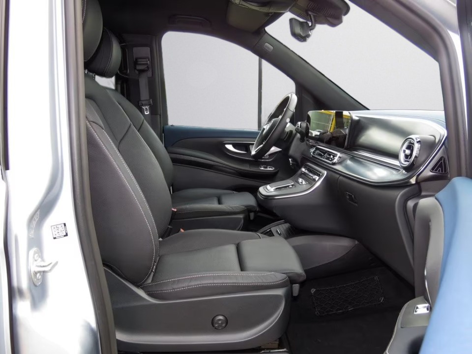 Mercedes-Benz EQV 300 - foto 8
