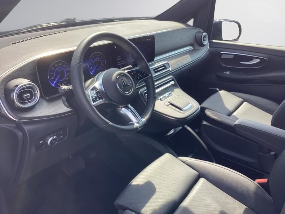 Mercedes-Benz EQV 300 - foto 9
