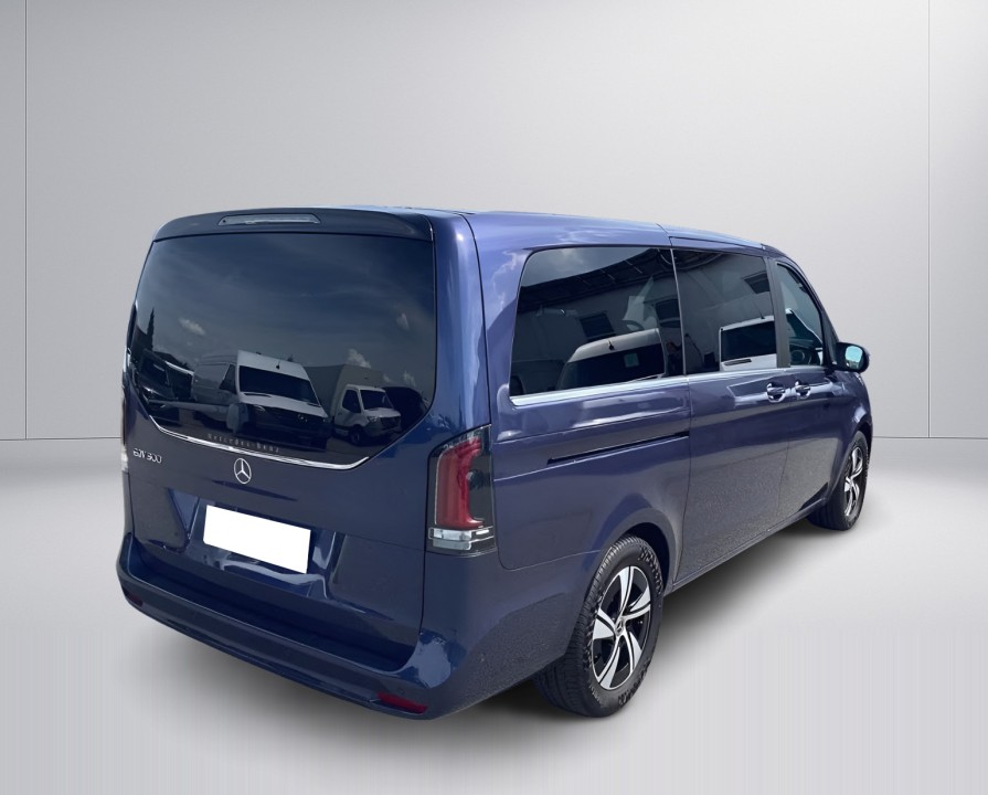 Mercedes-Benz EQV 300 (4)