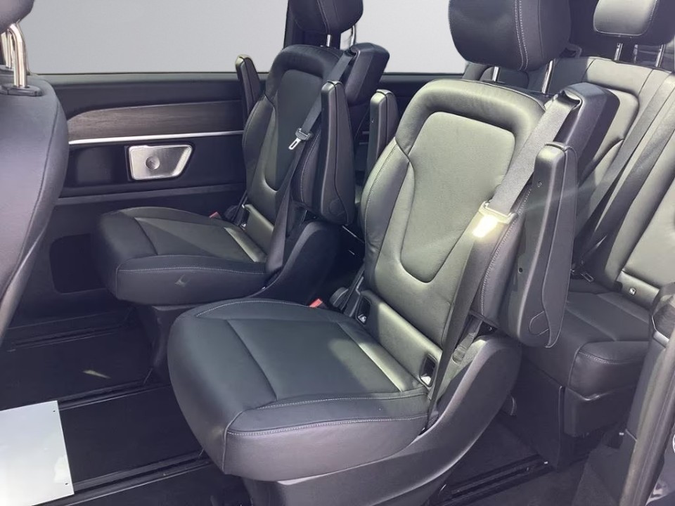 Mercedes-Benz EQV 300 - foto 15
