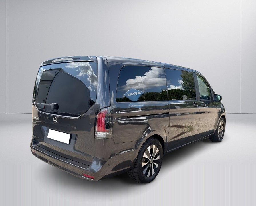 Mercedes-Benz EQV 300 (3)