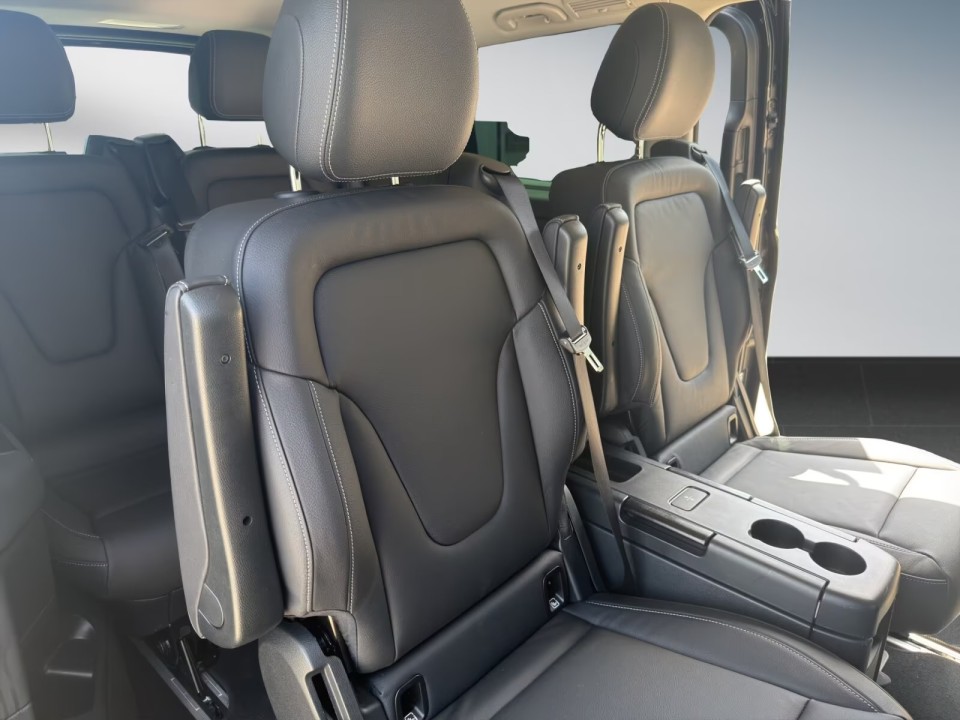 Mercedes-Benz EQV 300 - foto 11