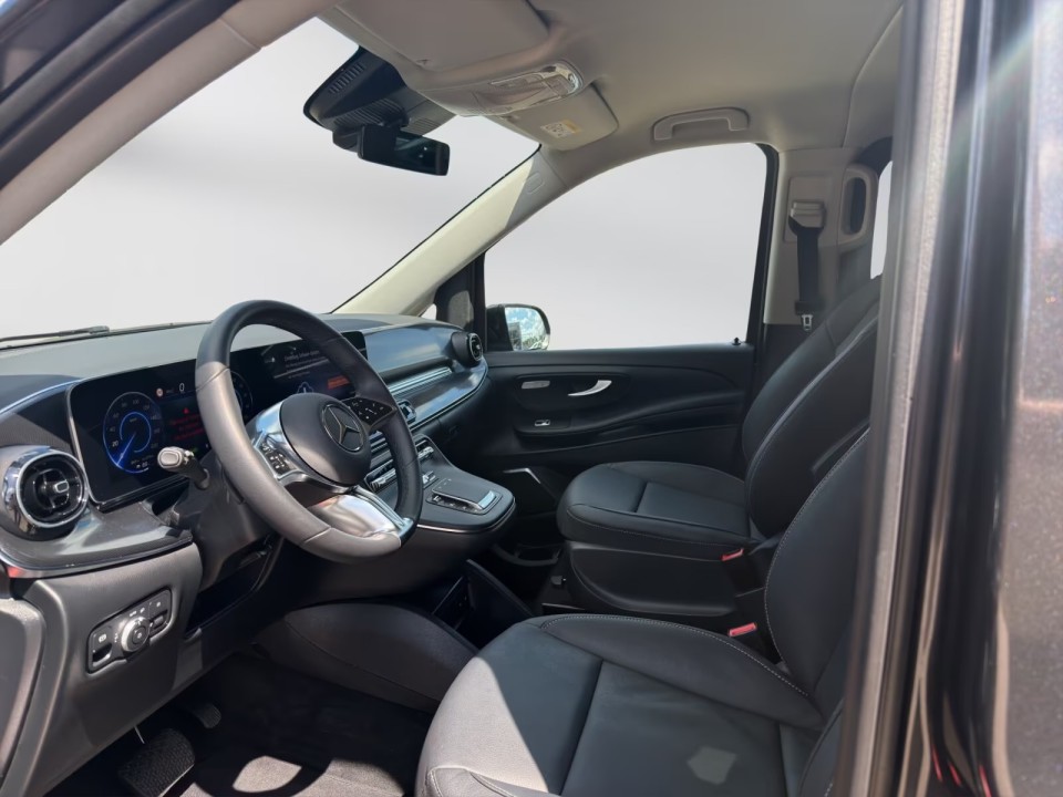 Mercedes-Benz EQV 300 - foto 9