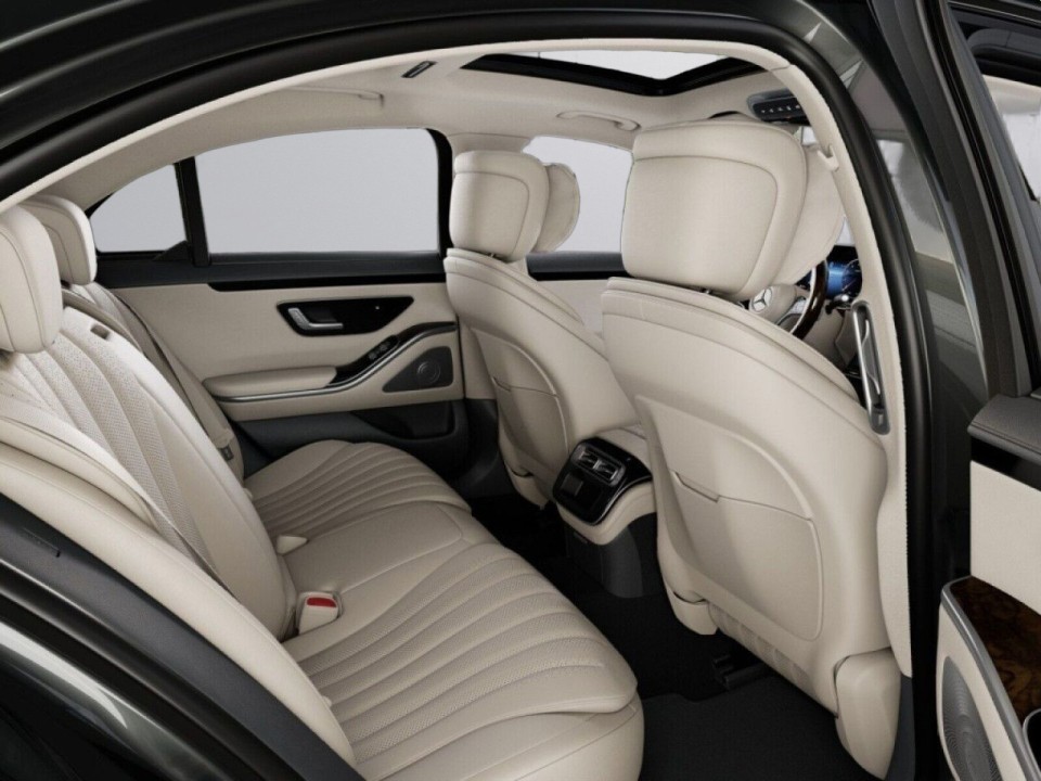 Mercedes-Benz S 500 4MATIC AMG Line - foto 12
