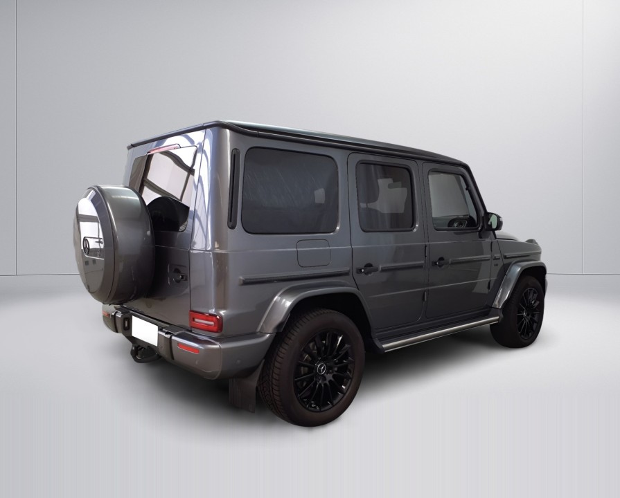 Mercedes-Benz G 500 (2)