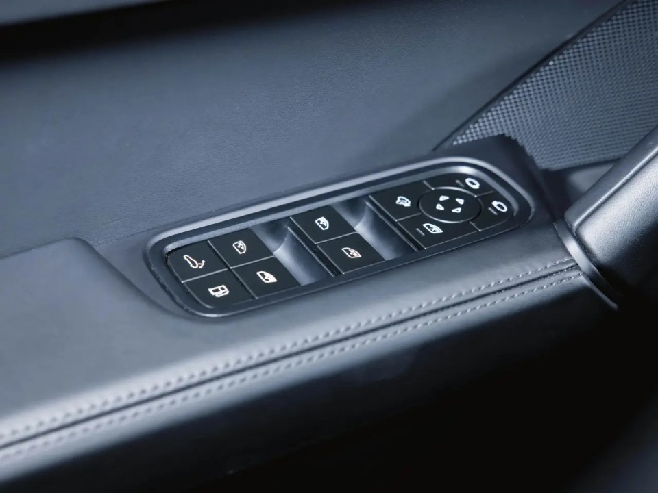 Porsche Cayenne S E-Hybrid - foto 27