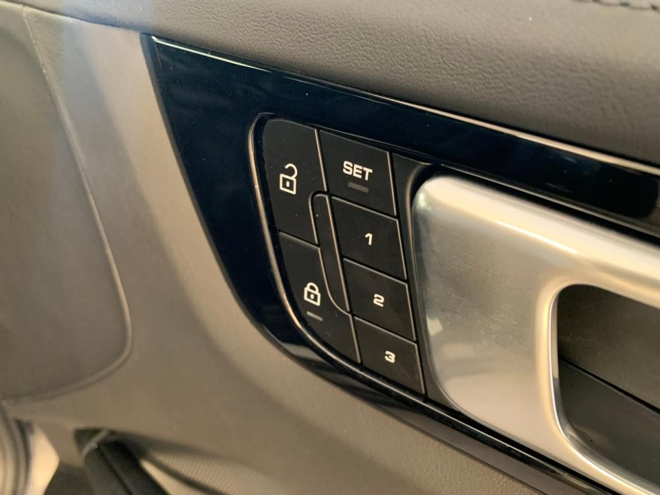 Porsche Cayenne E-Hybrid - foto 13