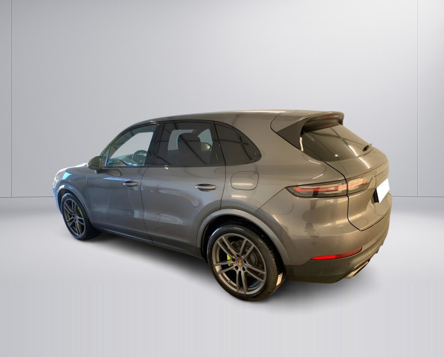 Porsche Cayenne E-Hybrid (3)
