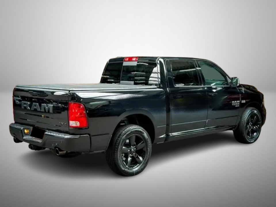 Dodge RAM 1500 5.7 V8 4x4 Classic Black Edition (2)