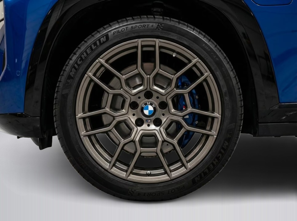 BMW XM M-Sport - foto 15