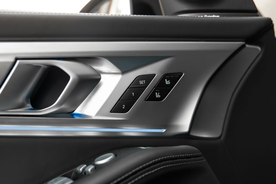 BMW XM M-Sport - foto 13