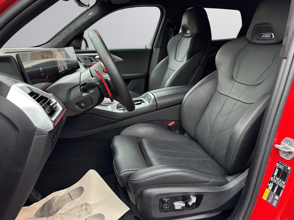 BMW XM 50e - foto 7