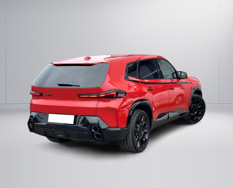 BMW XM 50e (2)