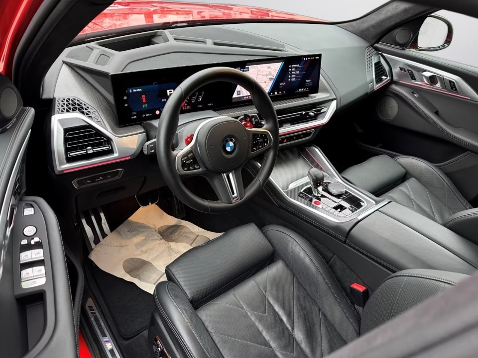 BMW XM 50e - foto 6