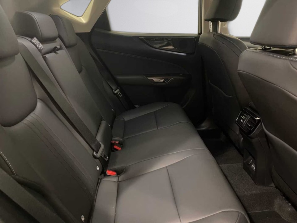 Lexus Seria NX 350h - foto 11