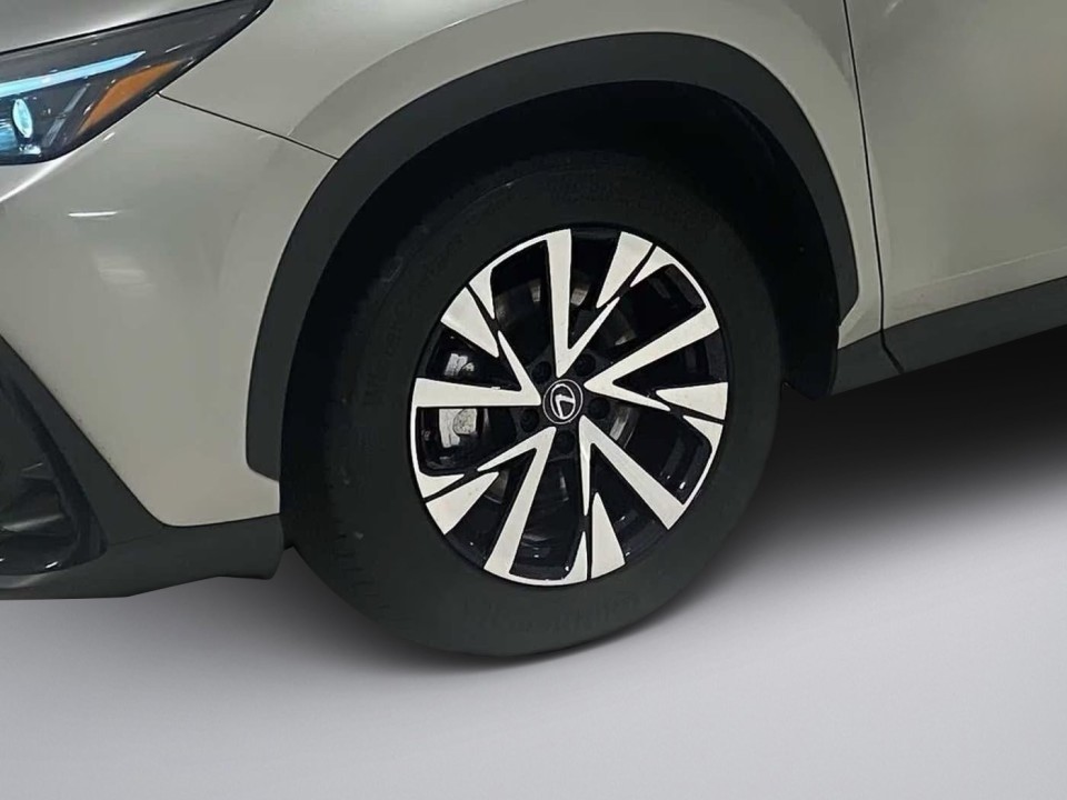 Lexus Seria NX 350h - foto 14