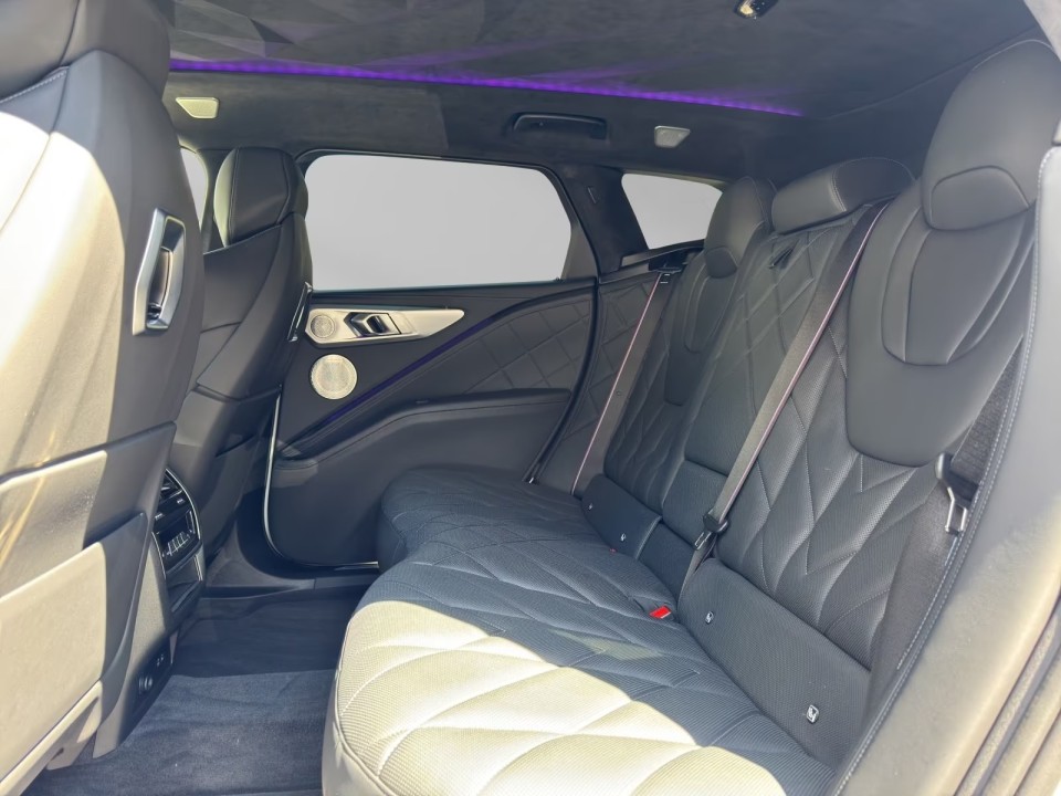 BMW XM - foto 13