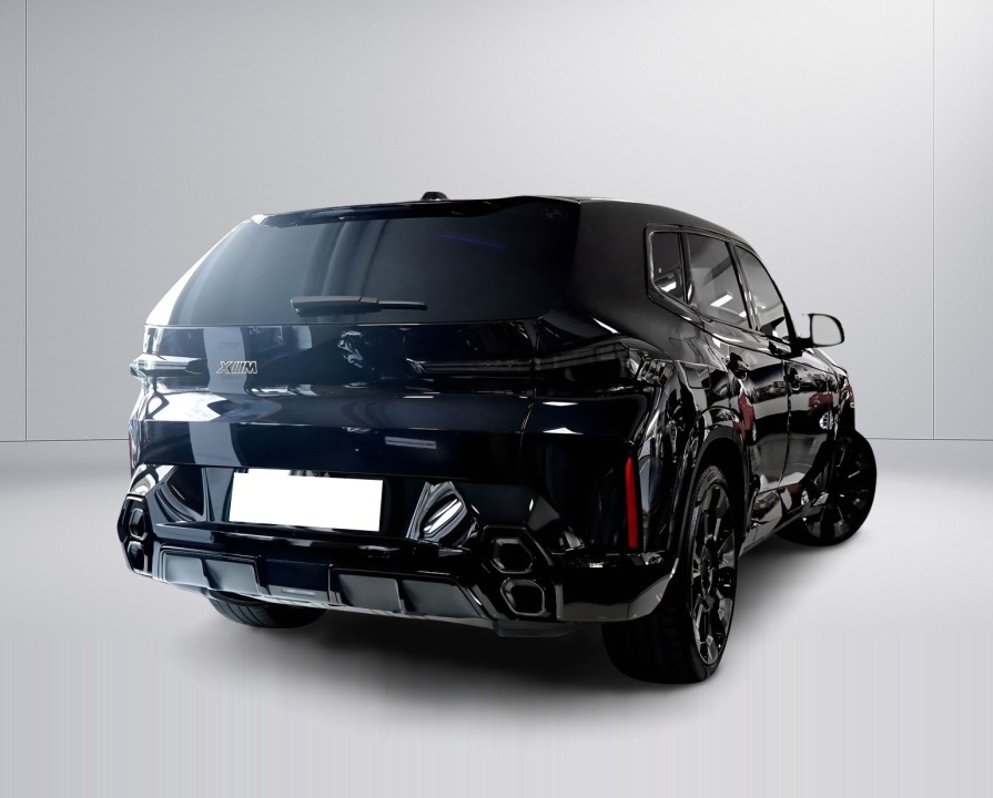 BMW XM (2)