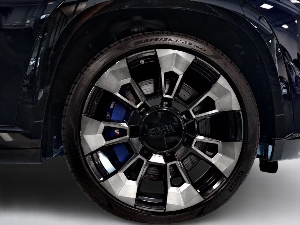 BMW XM - foto 14