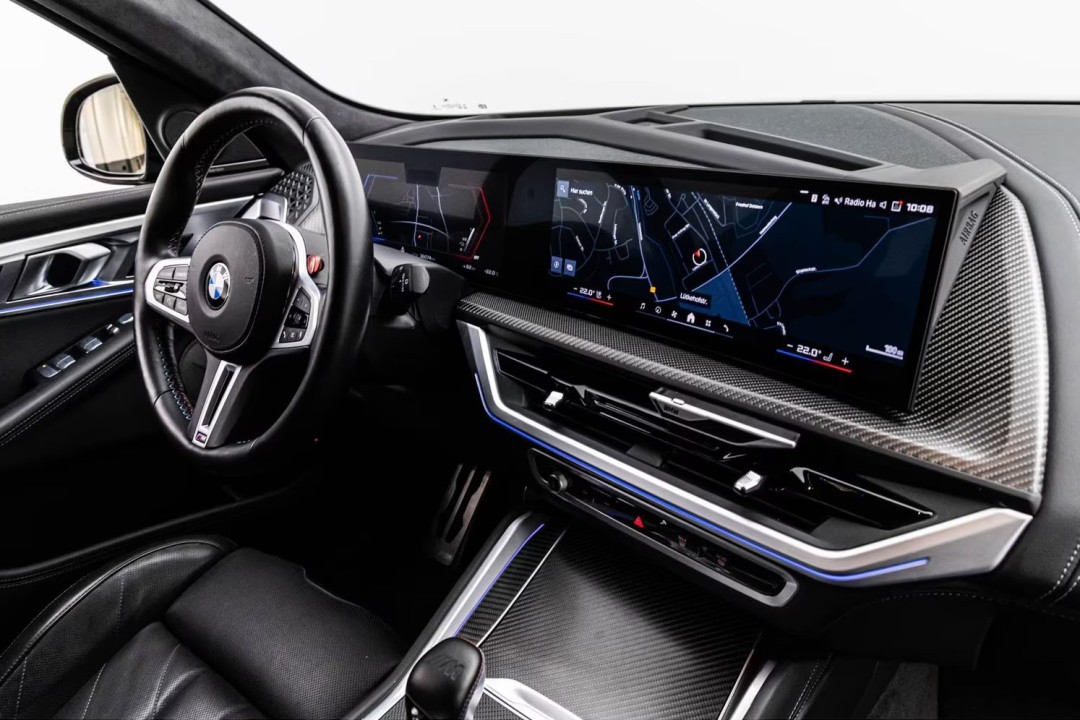 BMW XM 50e - foto 13