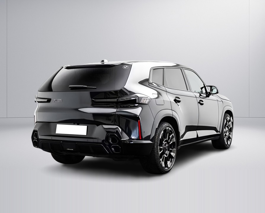 BMW XM 50e (3)
