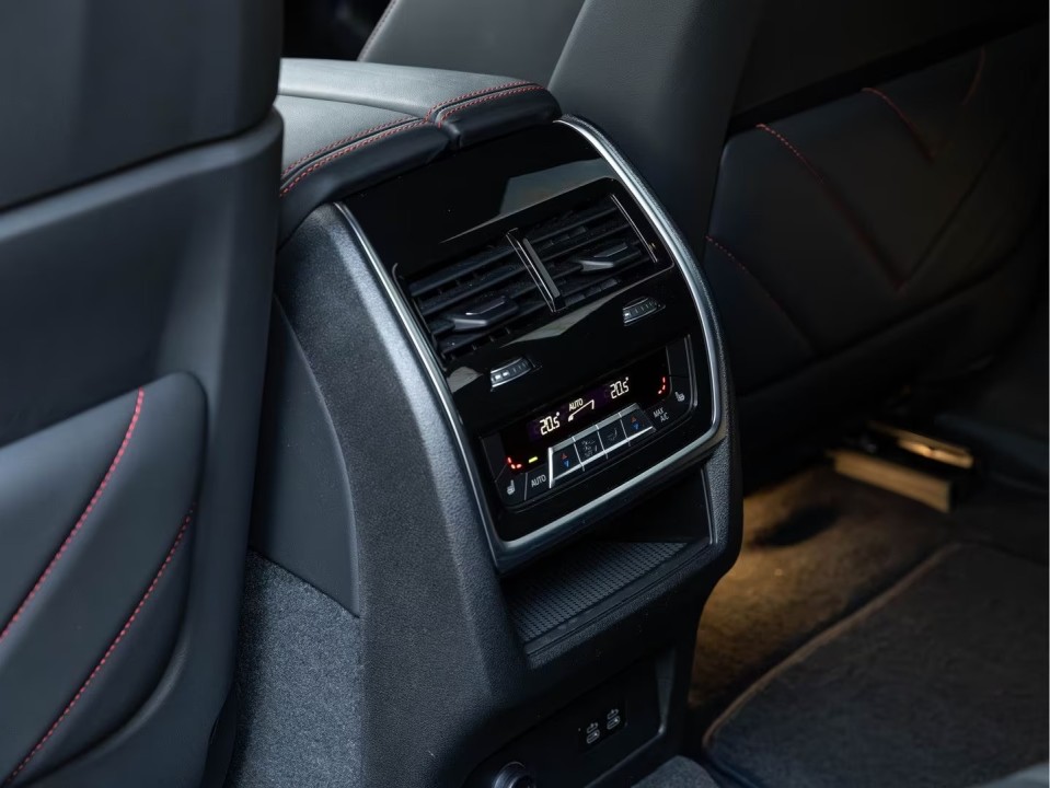 BMW XM Label Red - foto 24