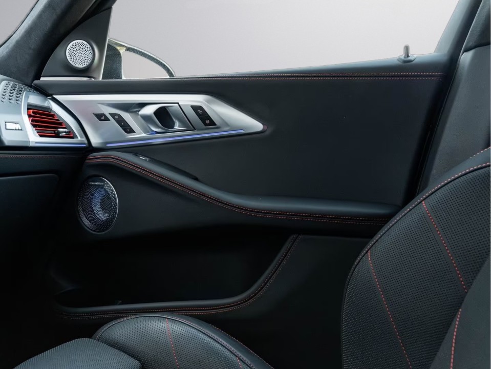 BMW XM Label Red - foto 32