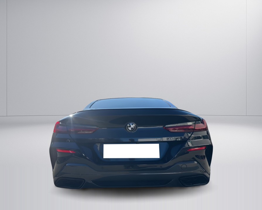 BMW Seria 8 M850i Coupe (4)