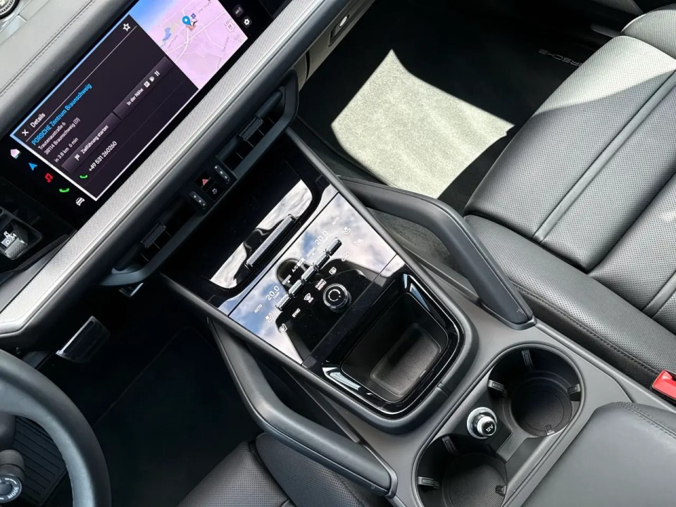 Porsche Cayenne S E-Hybrid - foto 17