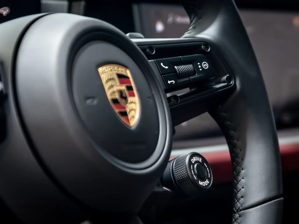 Porsche Cayenne Coupe - foto 10