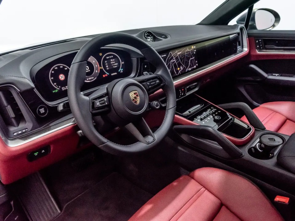 Porsche Cayenne Coupe - foto 9