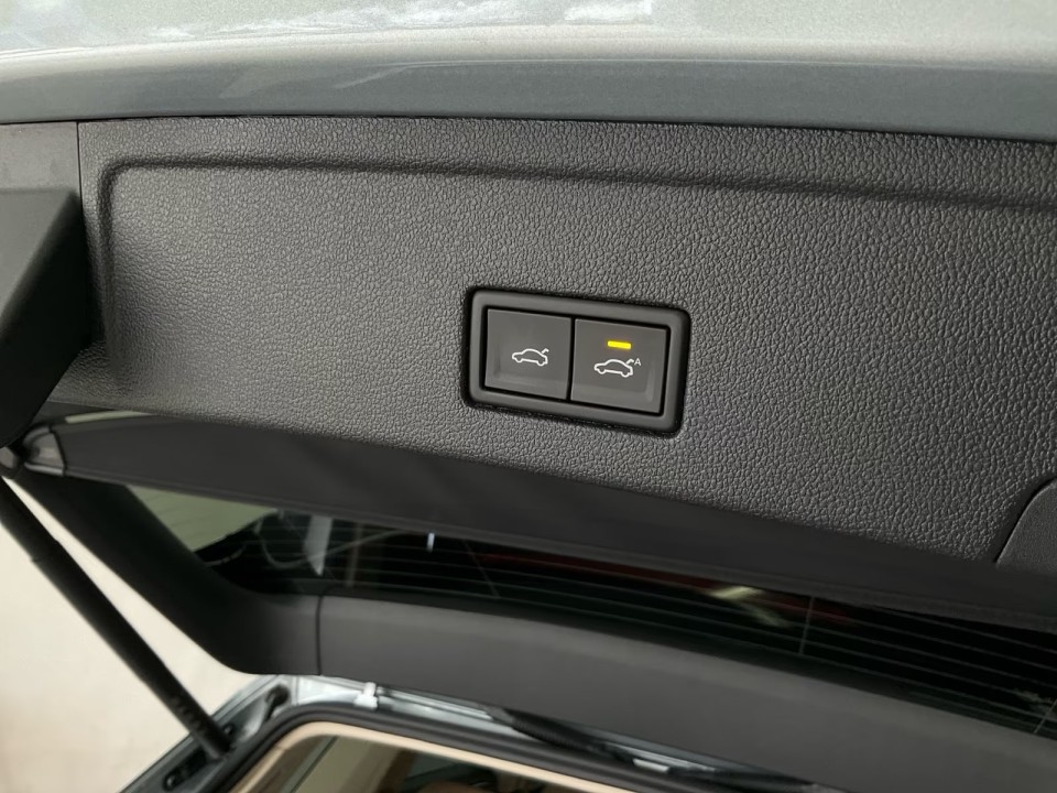 Volkswagen Touareg V6 TDI Elegance - foto 16