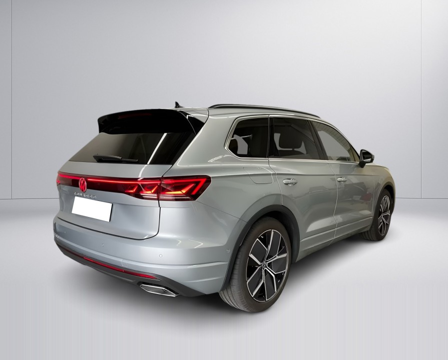 Volkswagen Touareg V6 TDI Elegance (3)