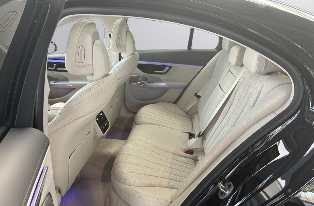 Mercedes-Benz E 400e 4MATIC Exclusive - foto 24