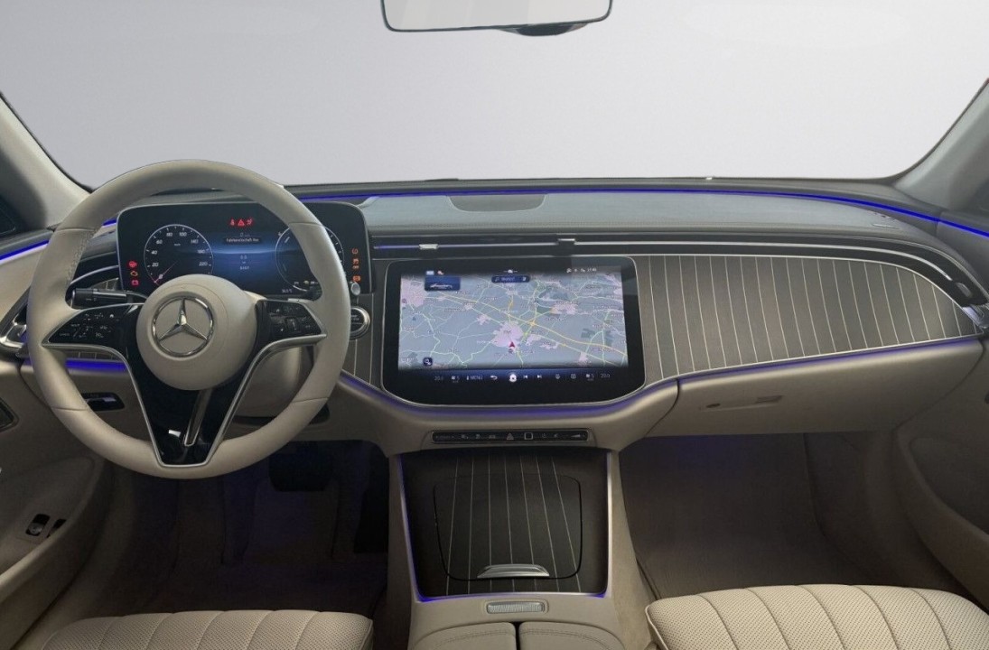Mercedes-Benz E 400e 4MATIC Exclusive - foto 13