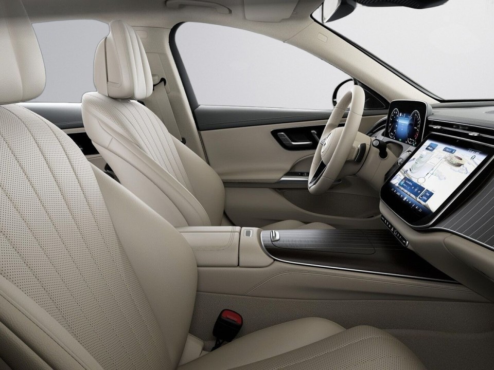 Mercedes-Benz E 400e 4MATIC Exclusive - foto 16