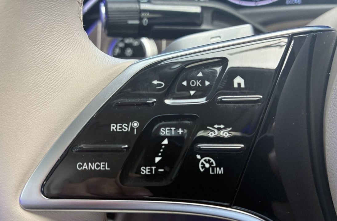 Mercedes-Benz E 400e 4MATIC Exclusive - foto 17