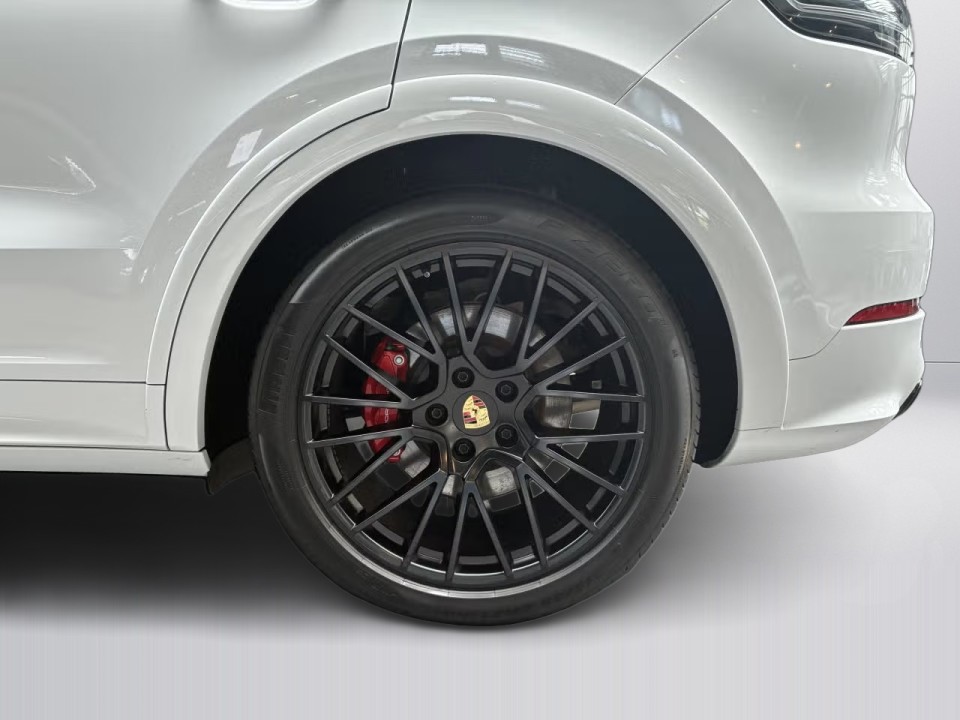 Porsche Cayenne GTS - foto 35