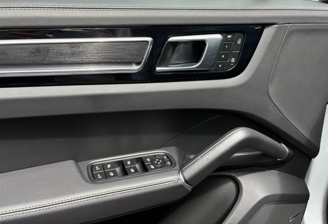 Porsche Cayenne GTS - foto 19