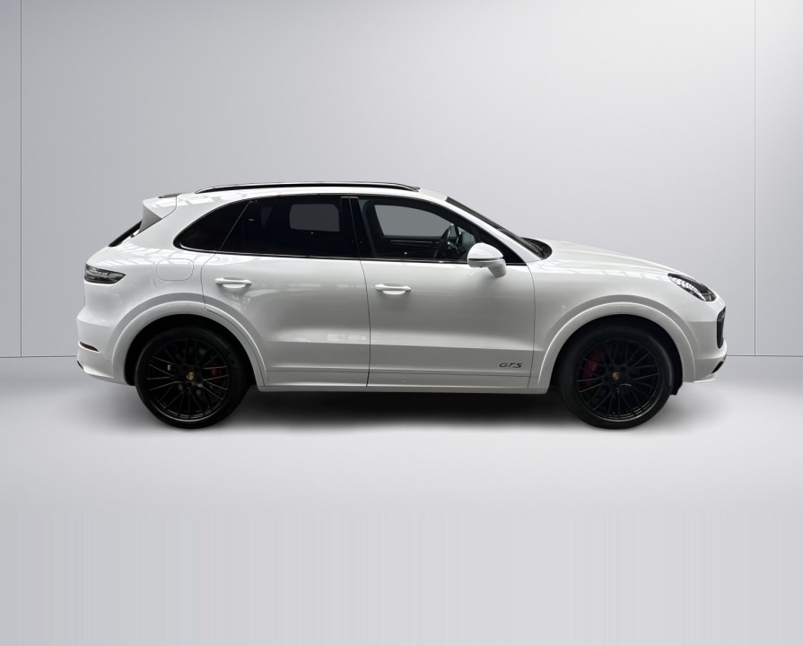 Porsche Cayenne GTS (2)