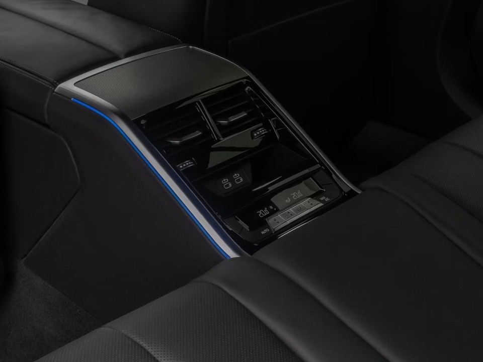 BMW Seria 8 840i Gran Coupe M-Sport - foto 30