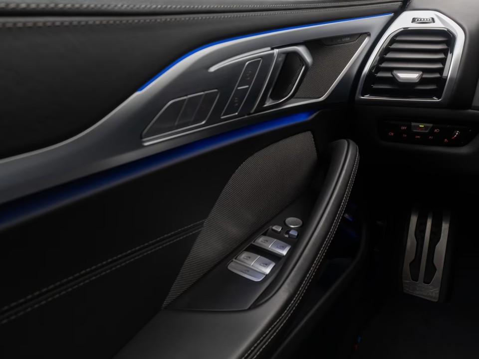 BMW Seria 8 840i Gran Coupe M-Sport - foto 32