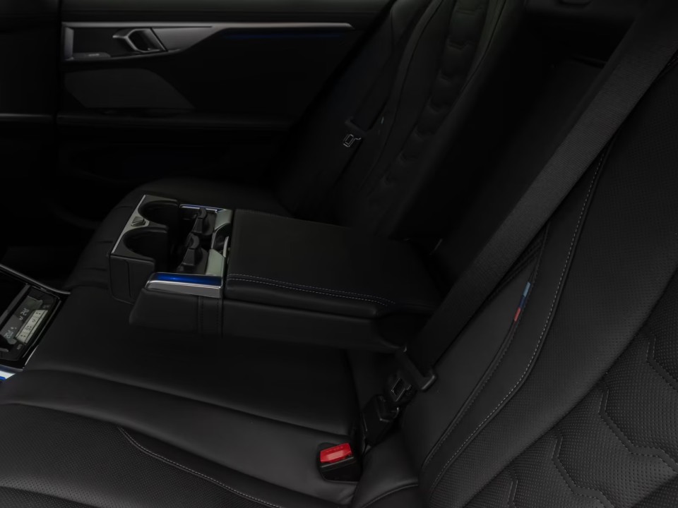 BMW Seria 8 840i Gran Coupe M-Sport - foto 31