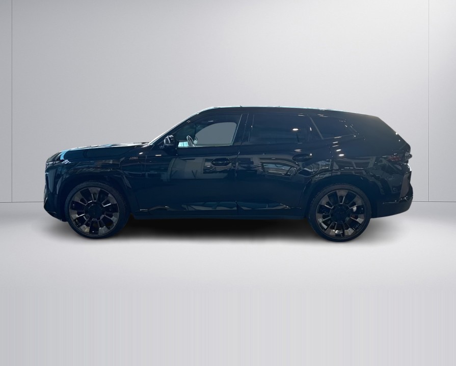 BMW XM (3)