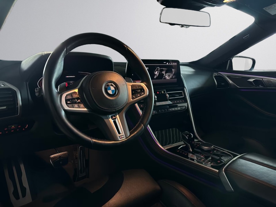 BMW Seria 8 M850i Coupe - foto 9