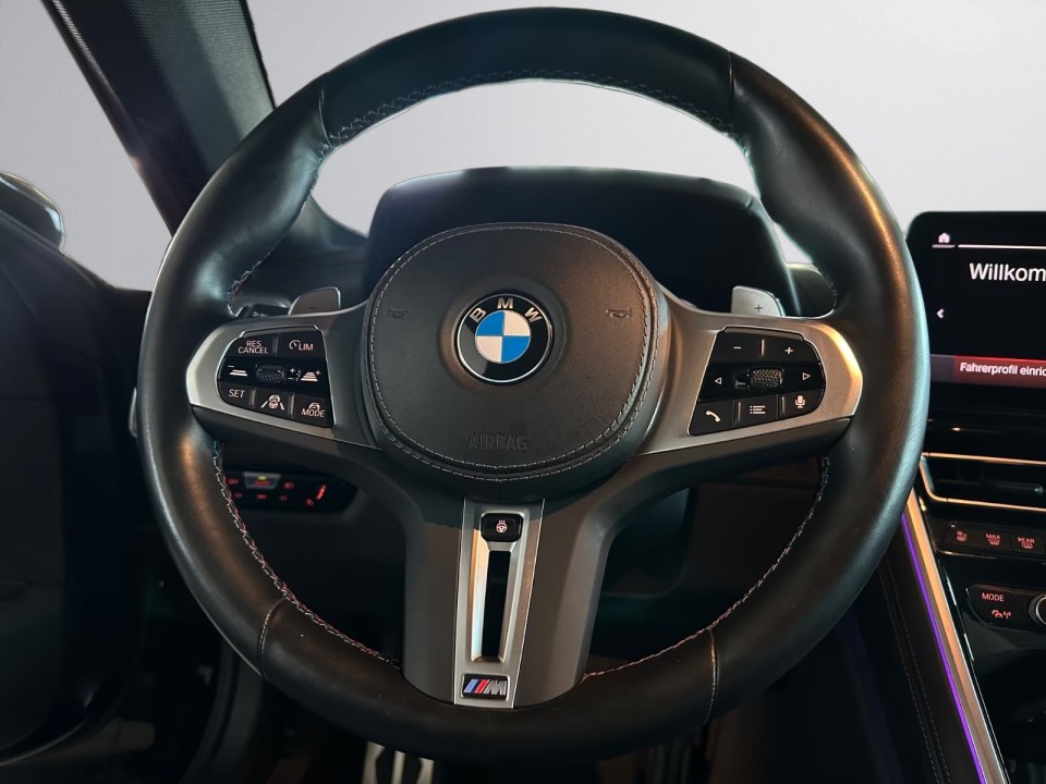BMW Seria 8 M850i Coupe - foto 12